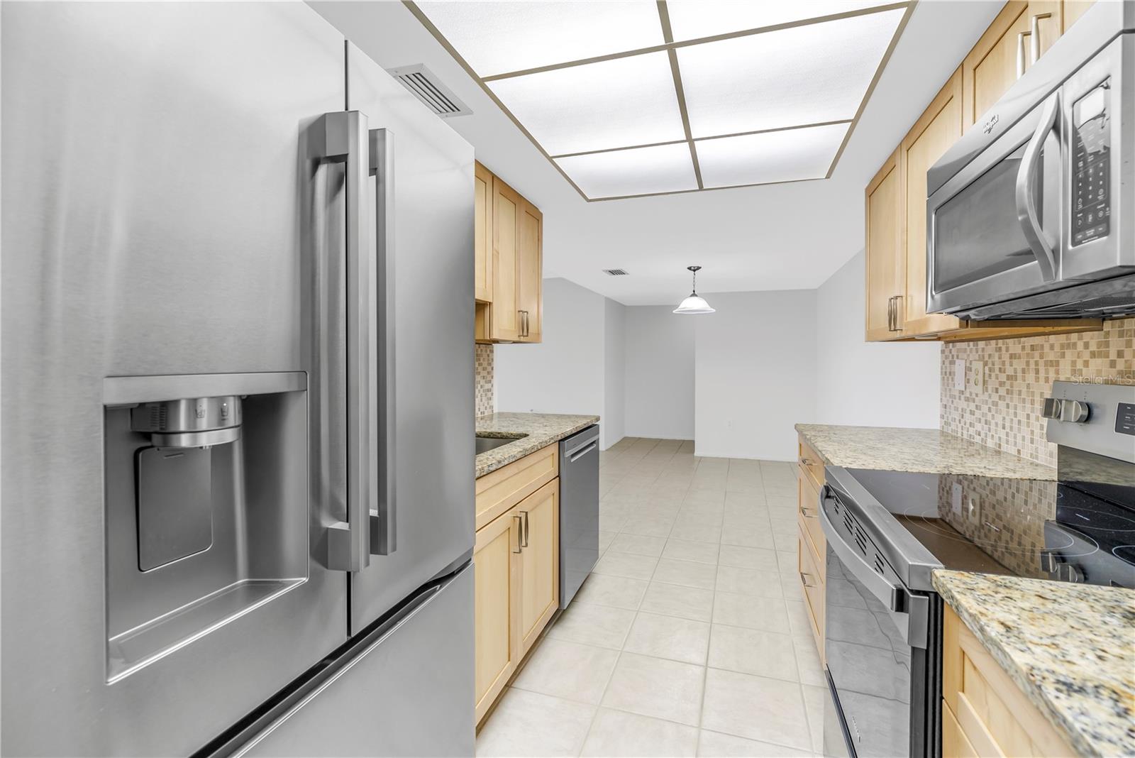 Image 14 of 47 For 6116 43rd Street W 104d