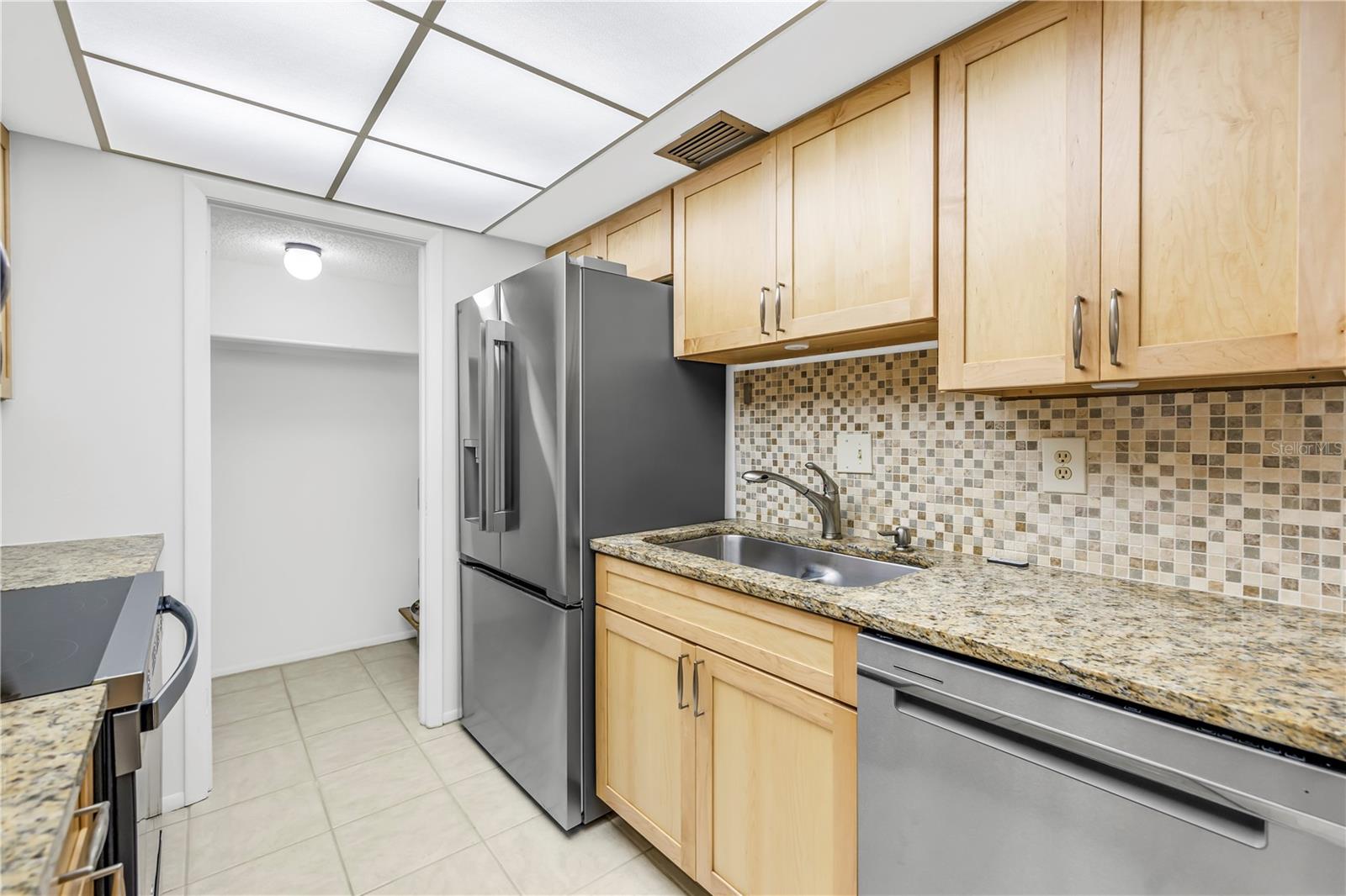 Image 15 of 47 For 6116 43rd Street W 104d