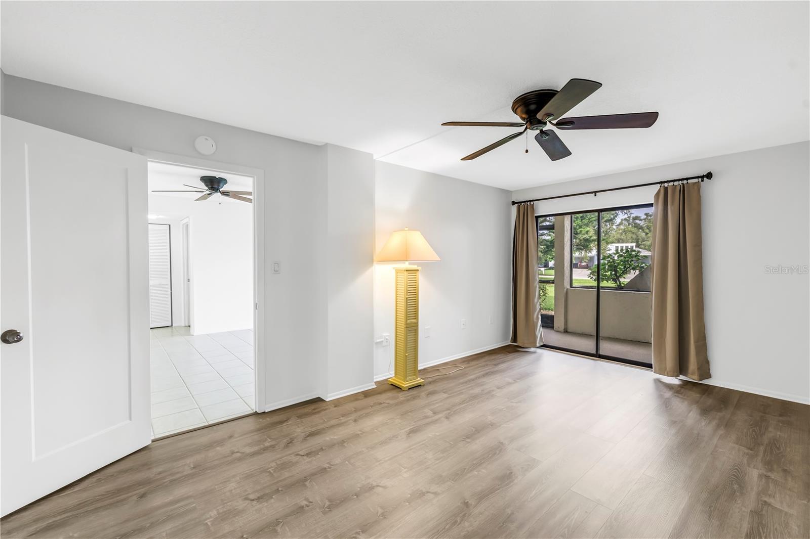Image 18 of 47 For 6116 43rd Street W 104d