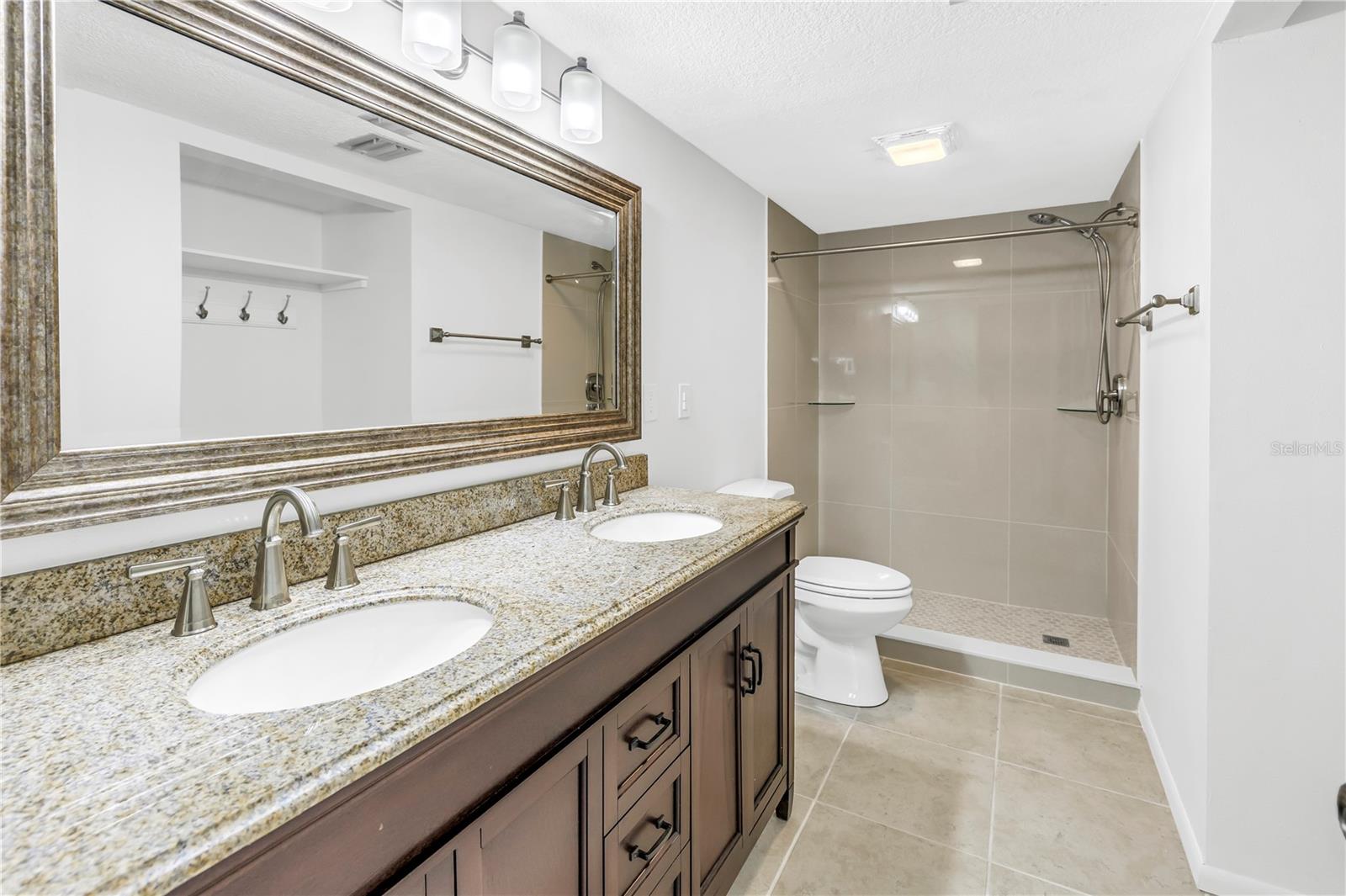 Image 23 of 47 For 6116 43rd Street W 104d