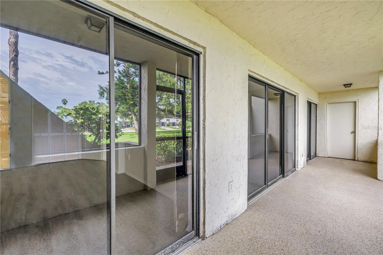 Image 29 of 47 For 6116 43rd Street W 104d