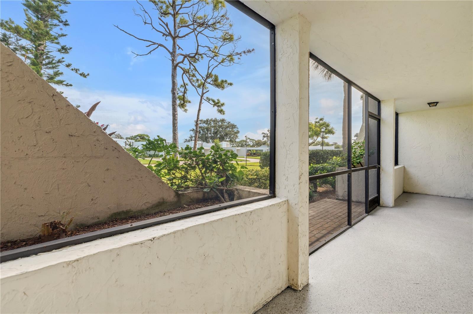 Image 31 of 47 For 6116 43rd Street W 104d