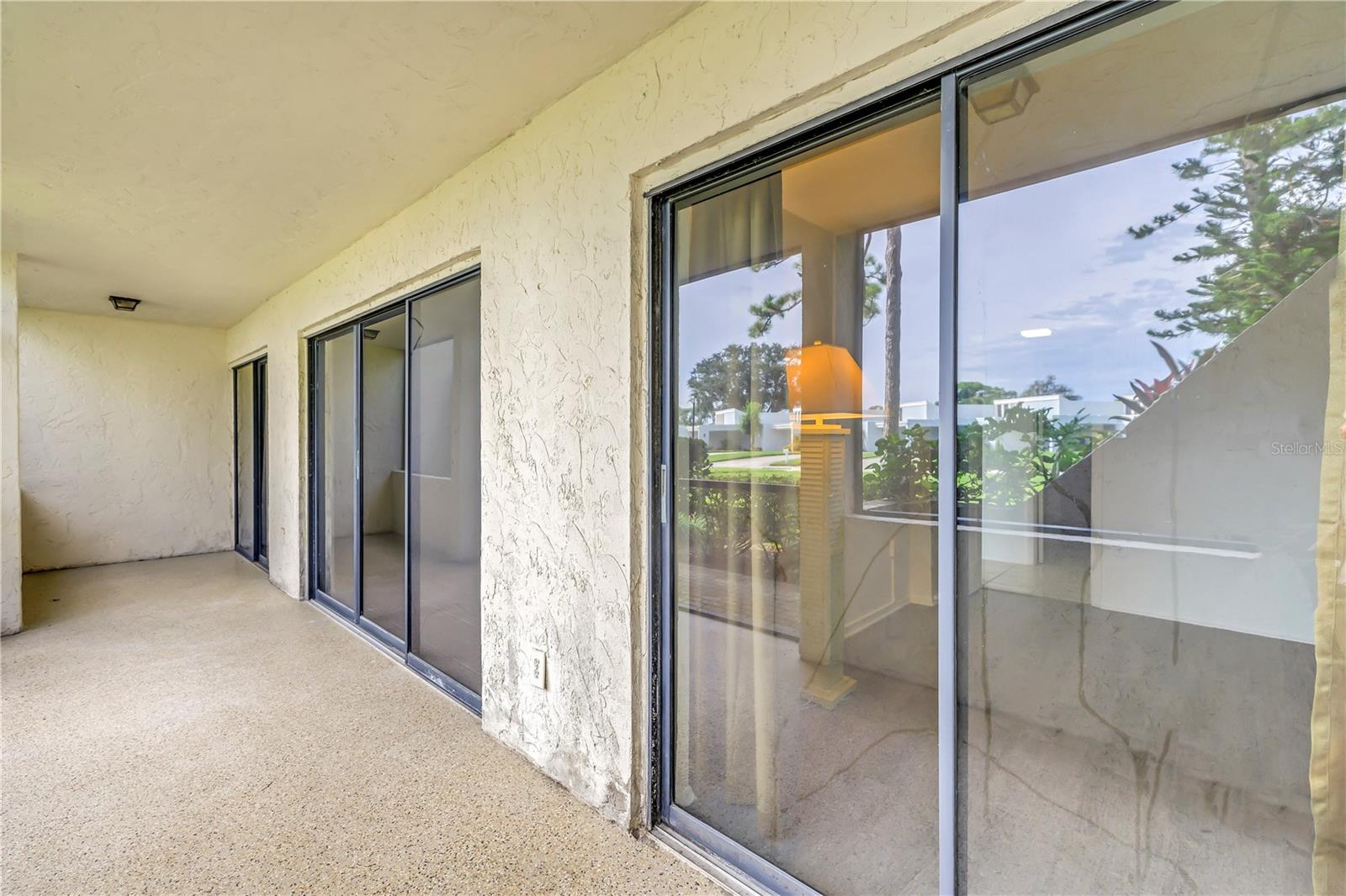 Image 32 of 47 For 6116 43rd Street W 104d