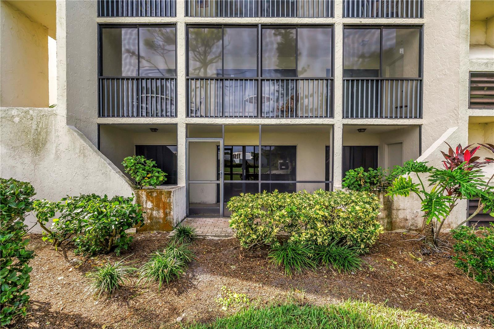 Image 35 of 47 For 6116 43rd Street W 104d