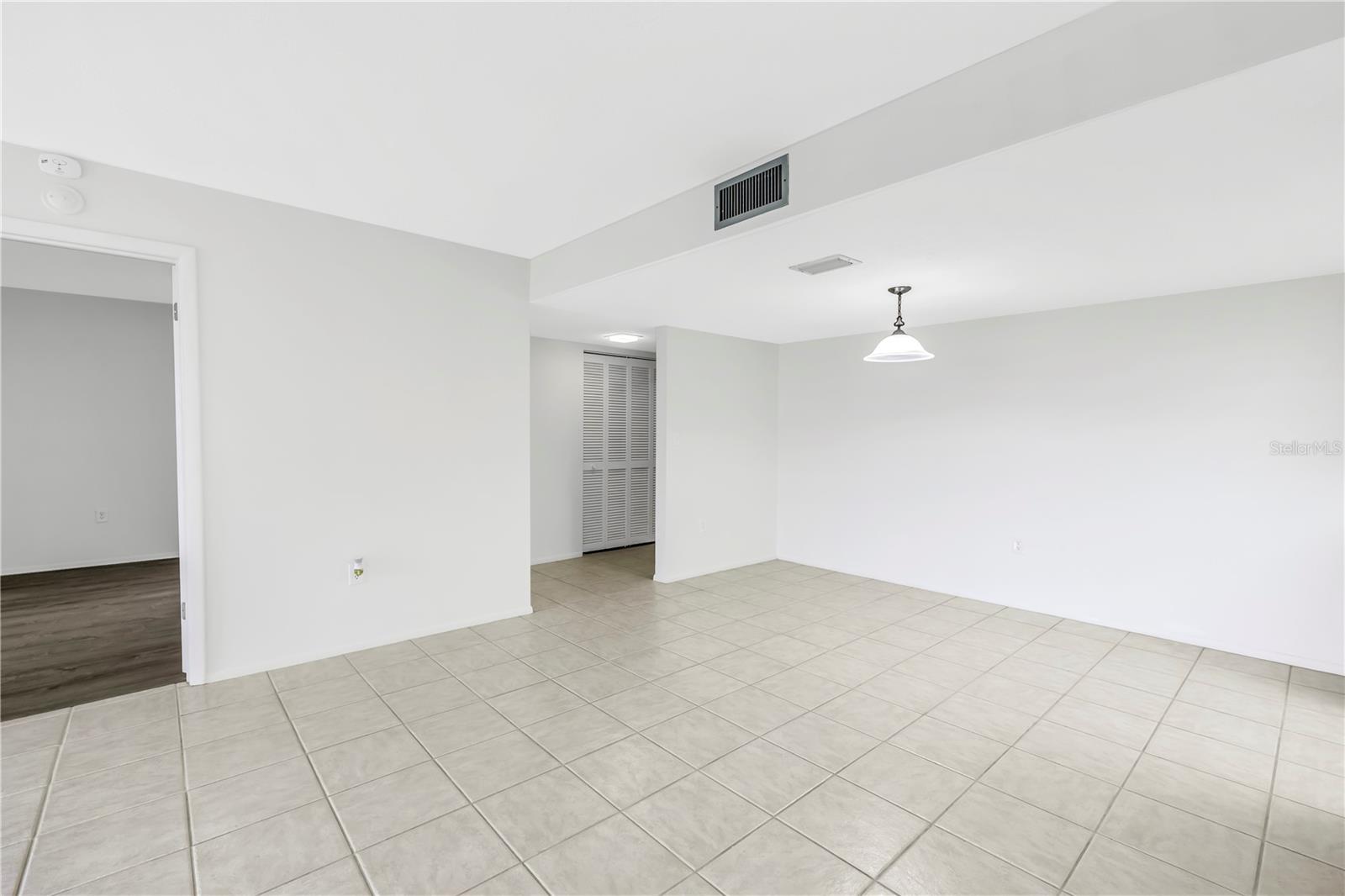Image 6 of 47 For 6116 43rd Street W 104d