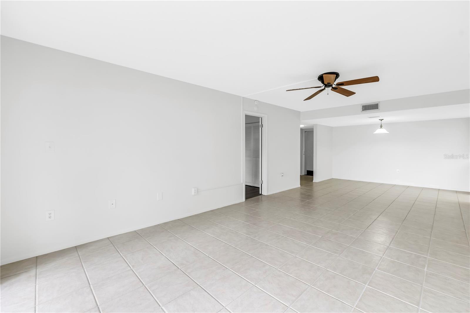 Image 8 of 47 For 6116 43rd Street W 104d