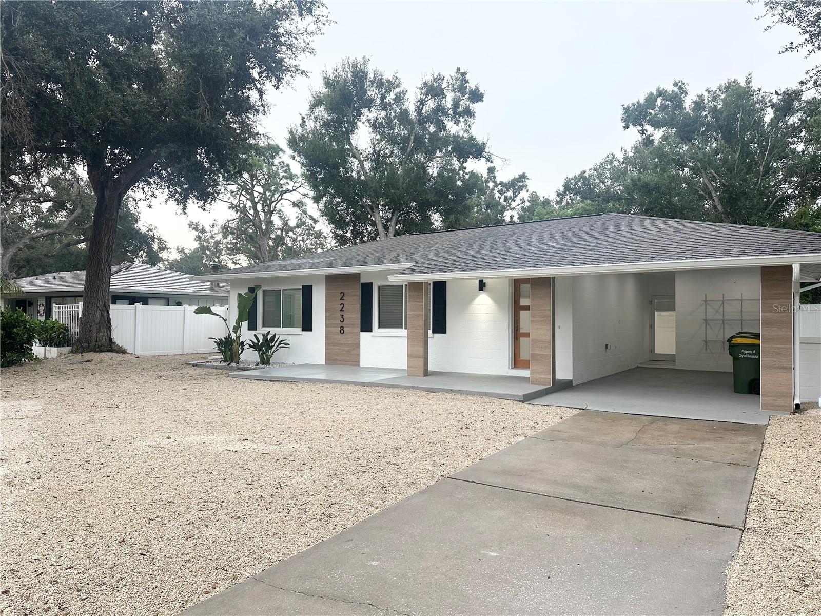 Image 2 of 28 For 2238 Clematis Street