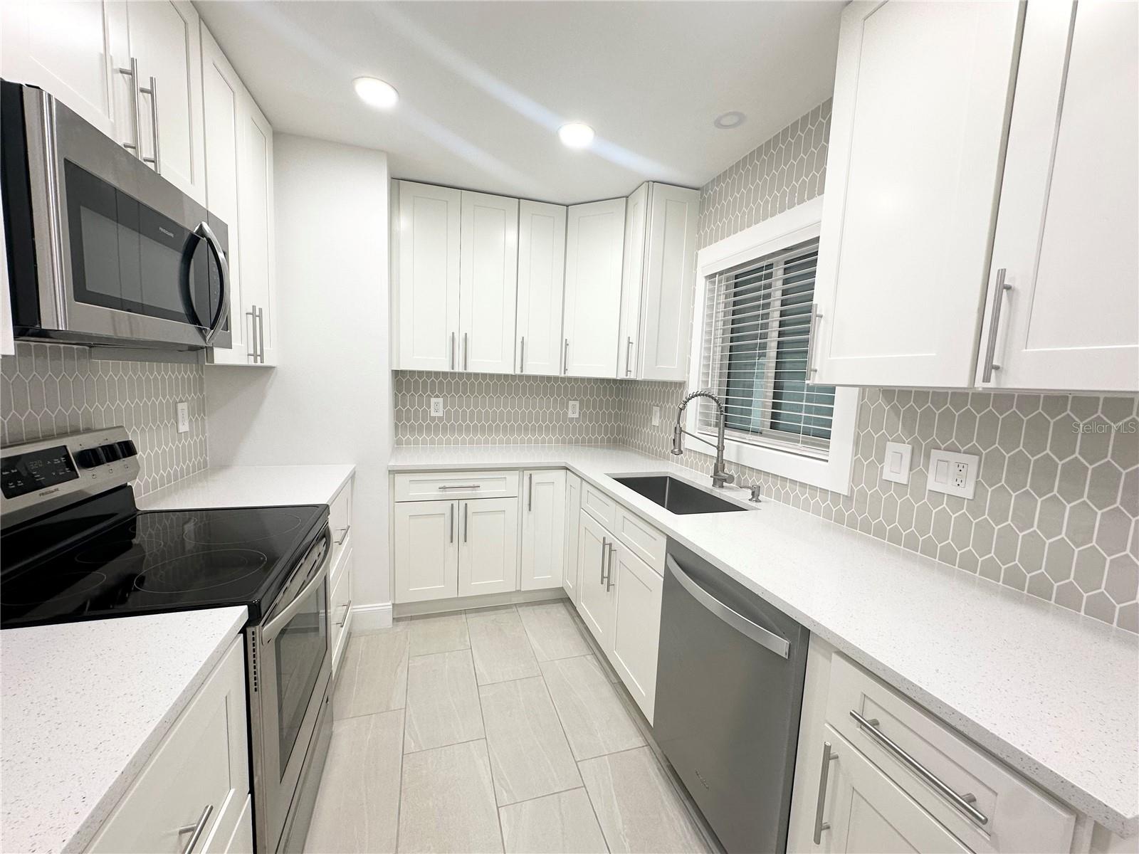 Image 9 of 28 For 2238 Clematis Street