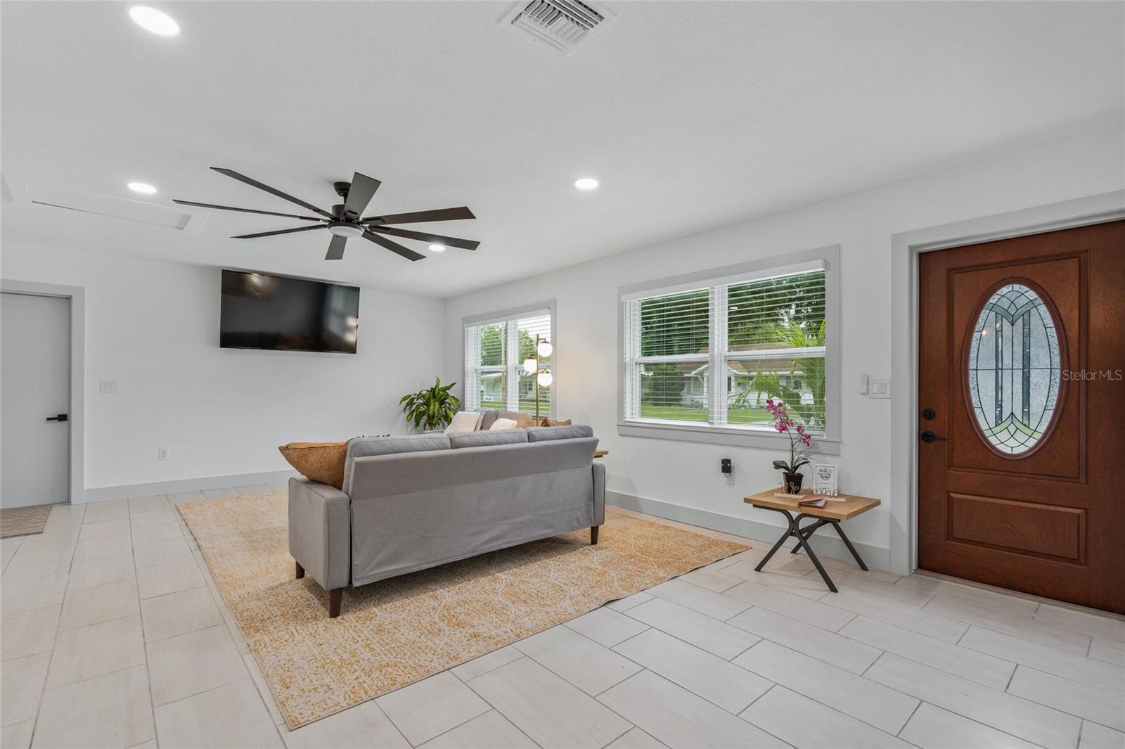 Image 3 of 31 For 1510 7th Street W