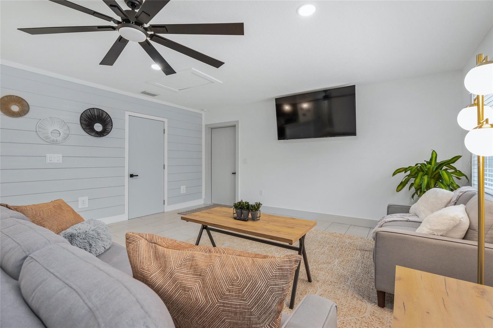 Image 6 of 31 For 1510 7th Street W