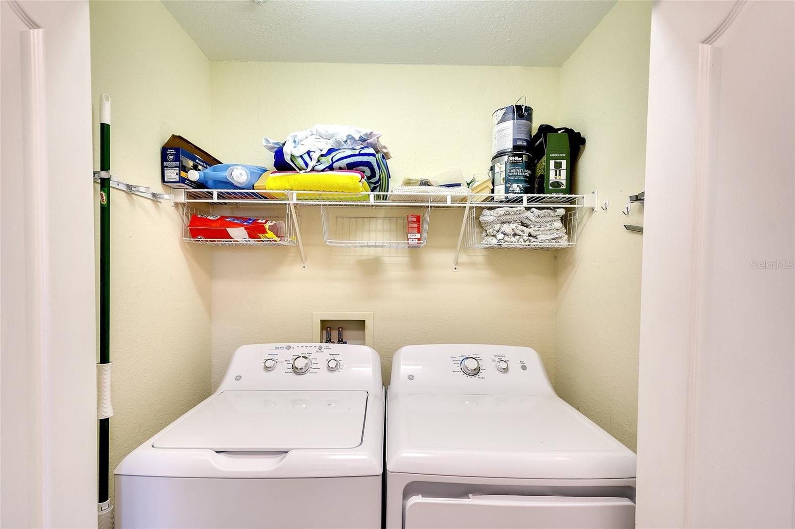 Image 30 of 46 For 803 Fairwaycove Lane 108