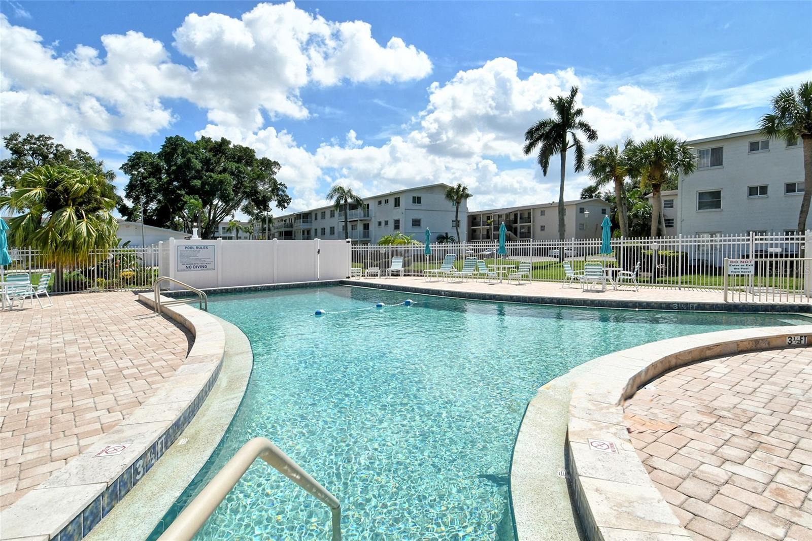 Image 31 of 37 For 2303 Canal Drive F7