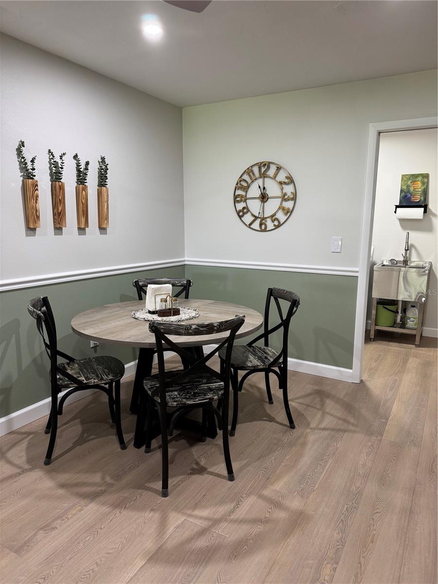 Image 21 of 25 For 4546 Atwood Cay Circle