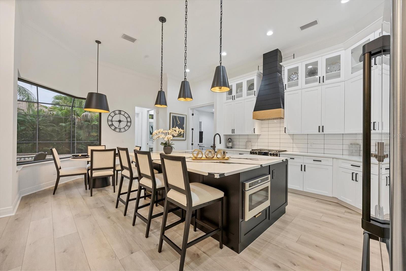 Image 12 of 59 For 7024 Brier Creek Court