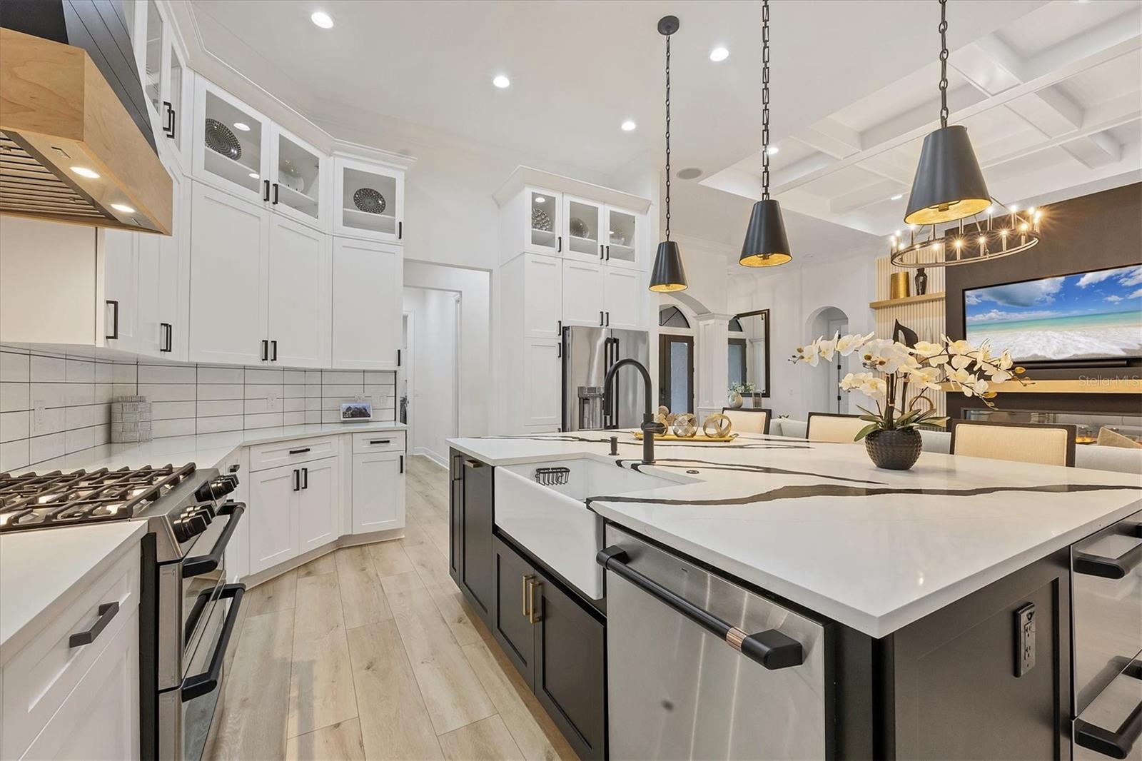 Image 14 of 59 For 7024 Brier Creek Court