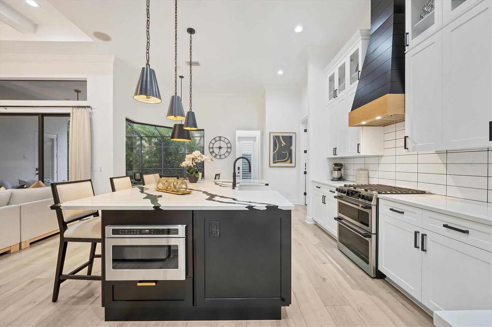 Image 15 of 59 For 7024 Brier Creek Court