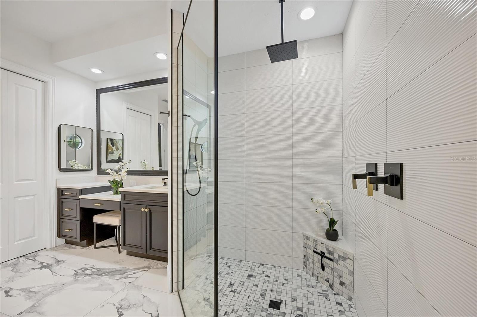 Image 21 of 59 For 7024 Brier Creek Court
