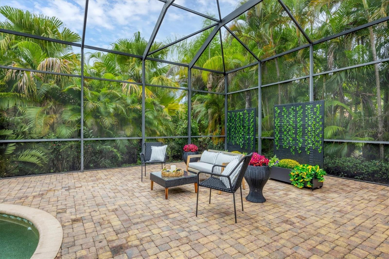 Image 35 of 59 For 7024 Brier Creek Court