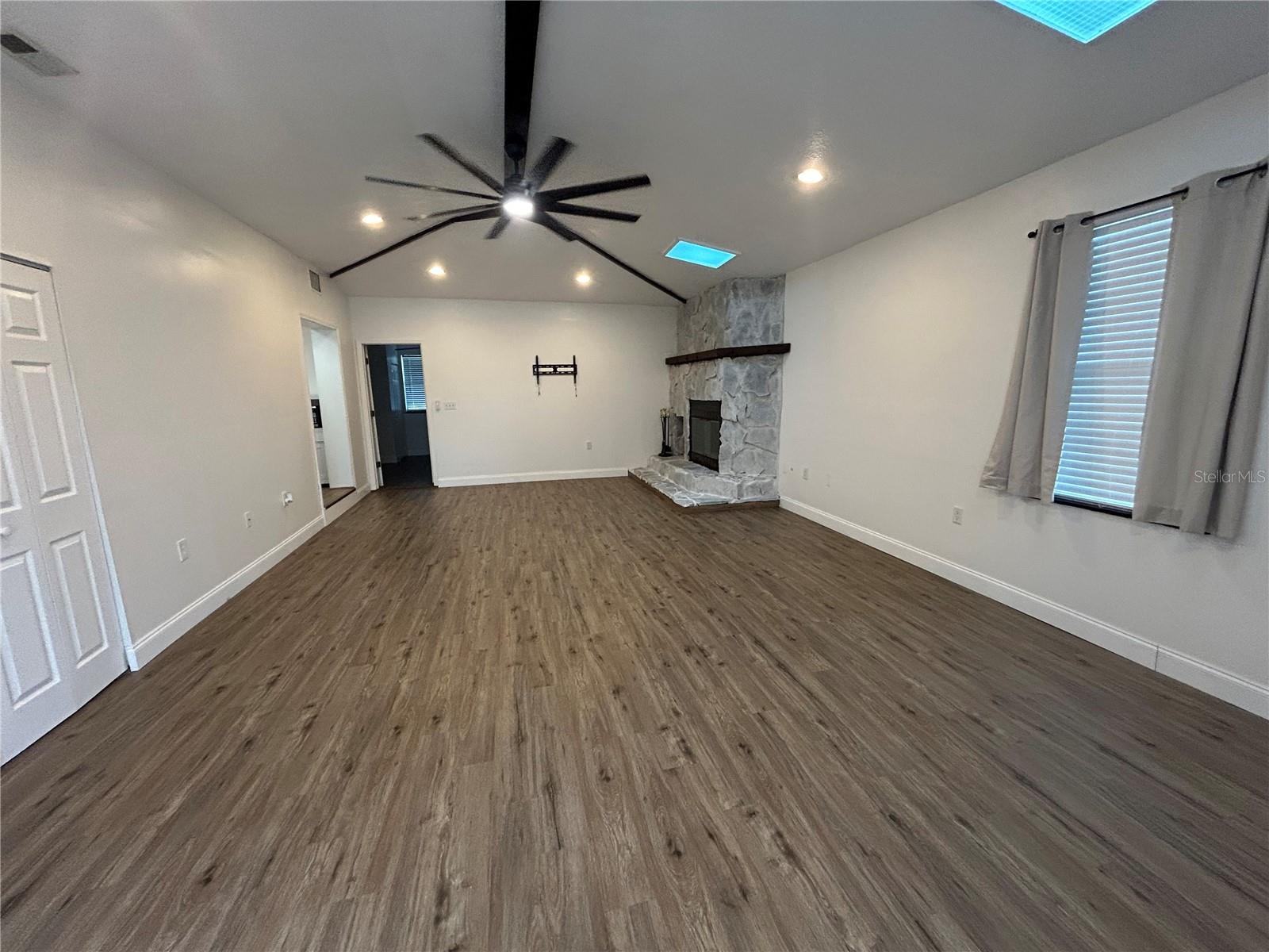 Image 16 of 26 For 2716 26th Avenue Drive W
