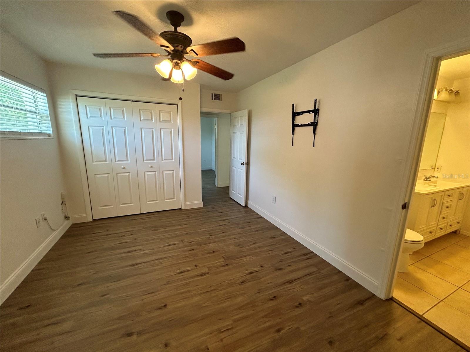 Image 18 of 26 For 2716 26th Avenue Drive W
