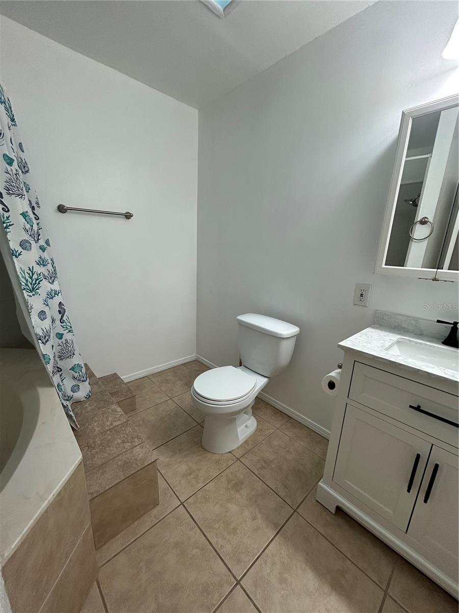 Image 20 of 26 For 2716 26th Avenue Drive W