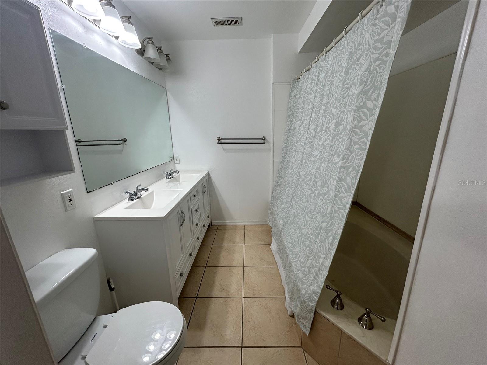 Image 21 of 26 For 2716 26th Avenue Drive W