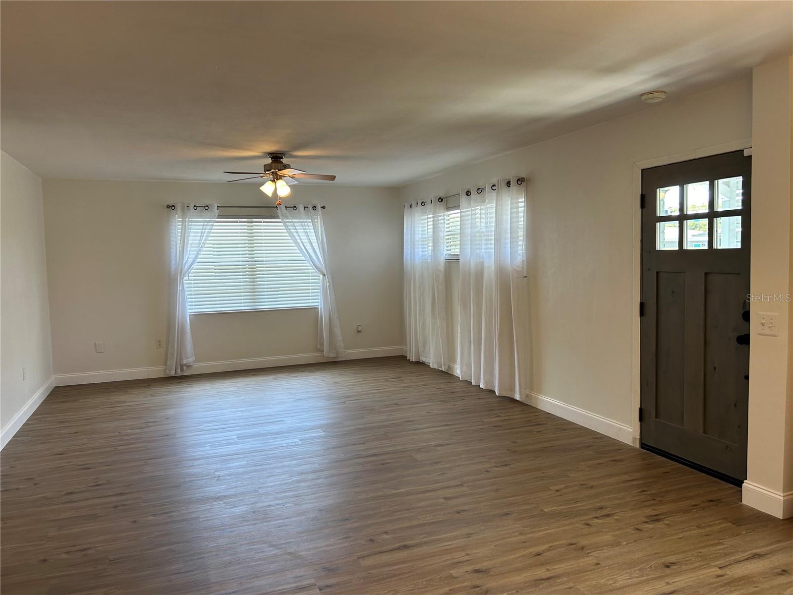 Image 3 of 26 For 2716 26th Avenue Drive W