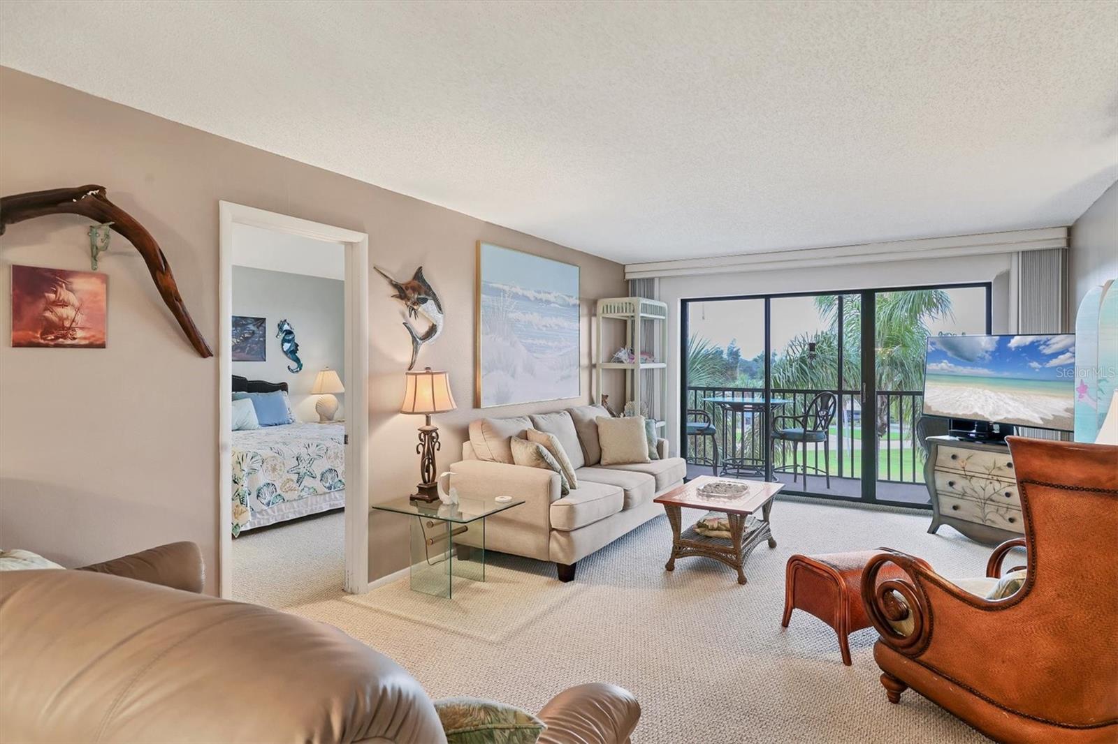 Image 11 of 39 For 6116 43rd Street W 405d