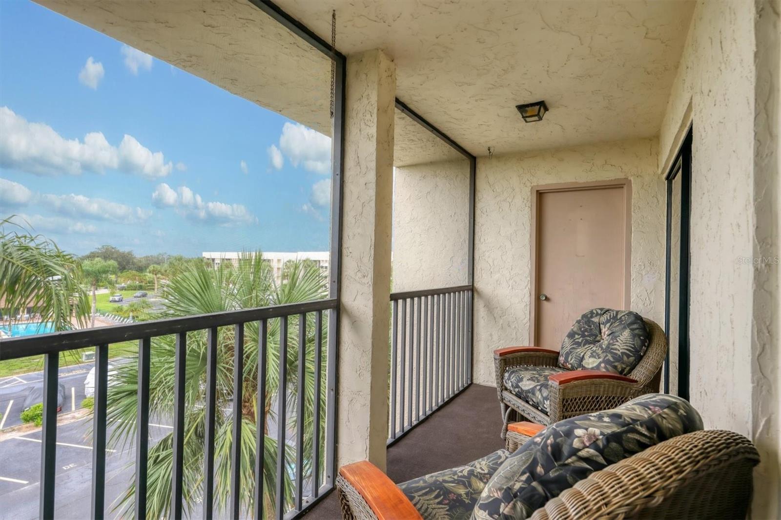 Image 26 of 39 For 6116 43rd Street W 405d