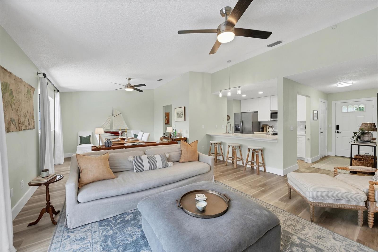 Image 4 of 43 For 4607 34th Avenue Drive W