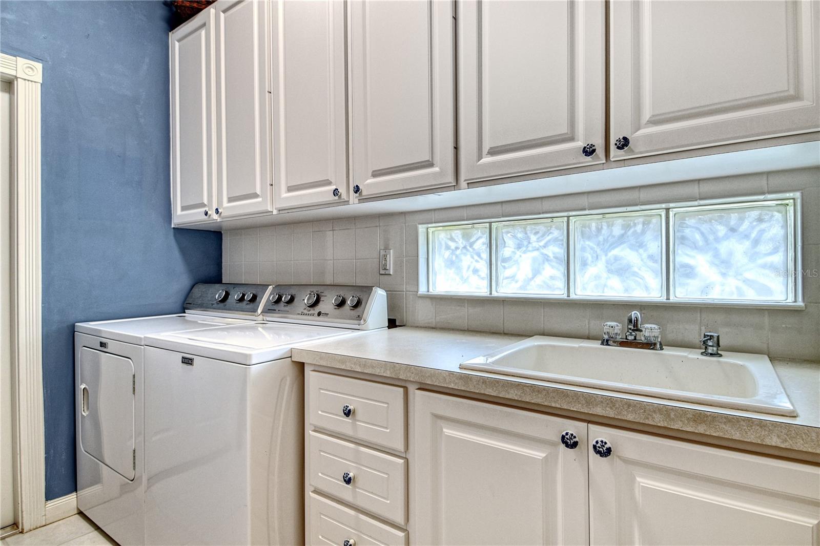 Image 42 of 70 For 5562 Octonia Place