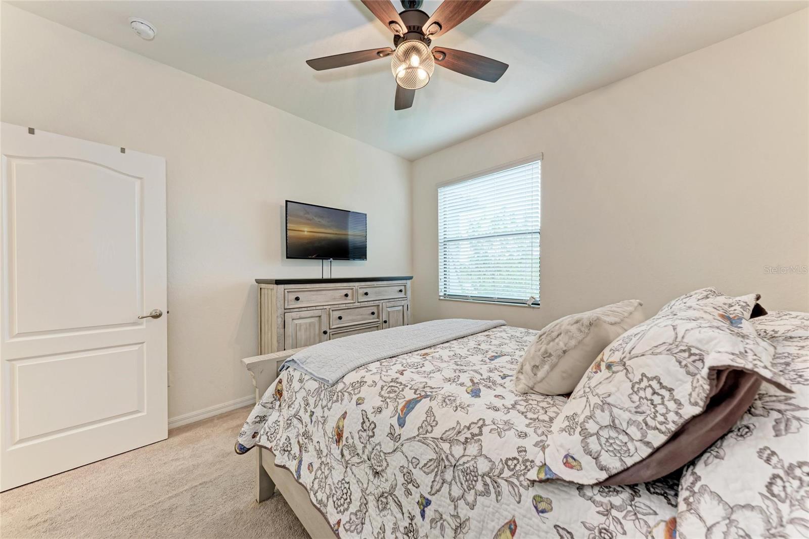 Image 21 of 66 For 17006 Blue Ridge Place