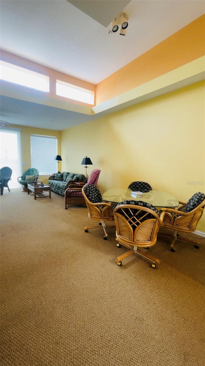 Image 39 of 65 For 8238 Harborside Circle