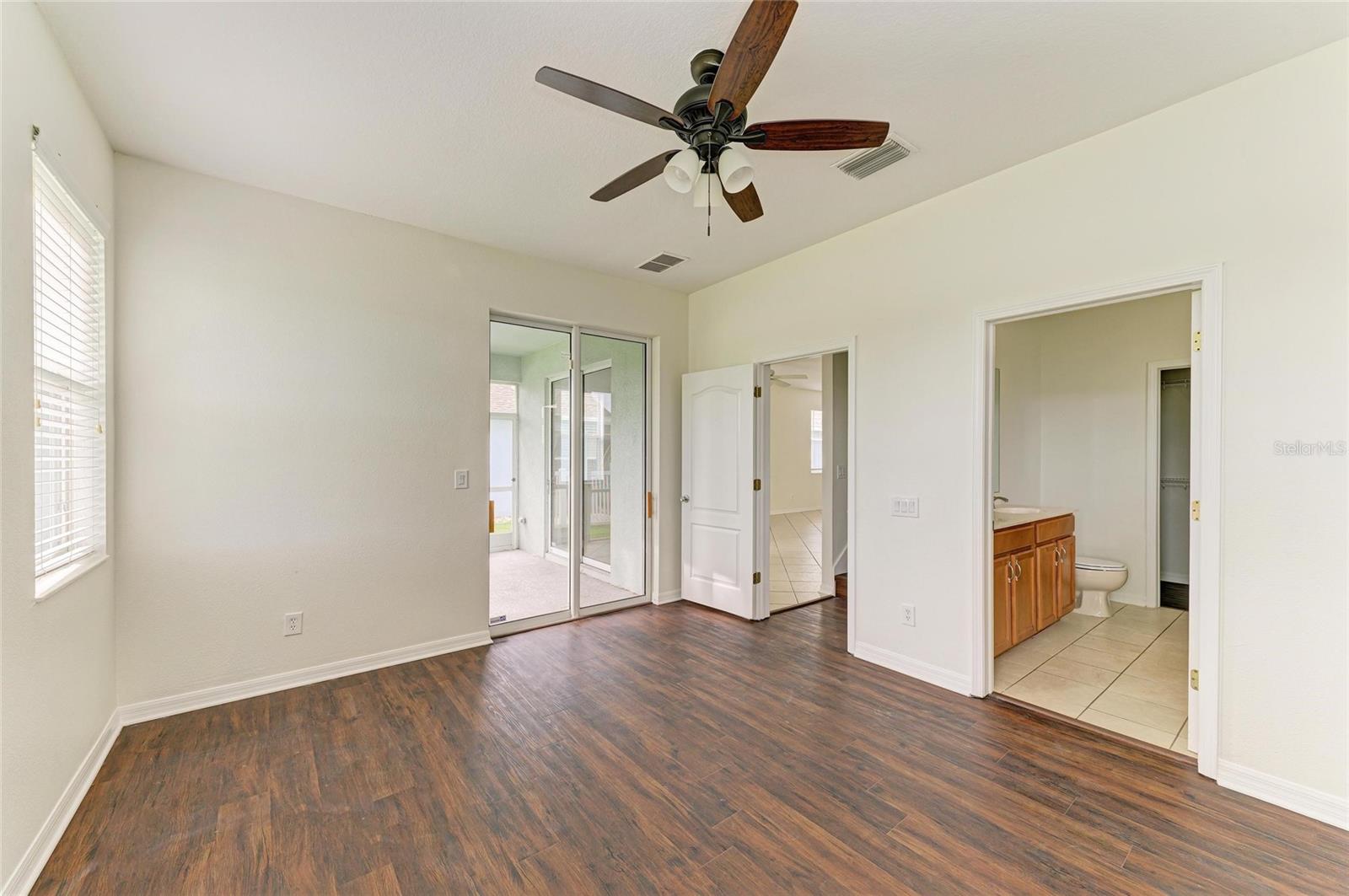 Image 15 of 32 For 15121 Searobbin Drive