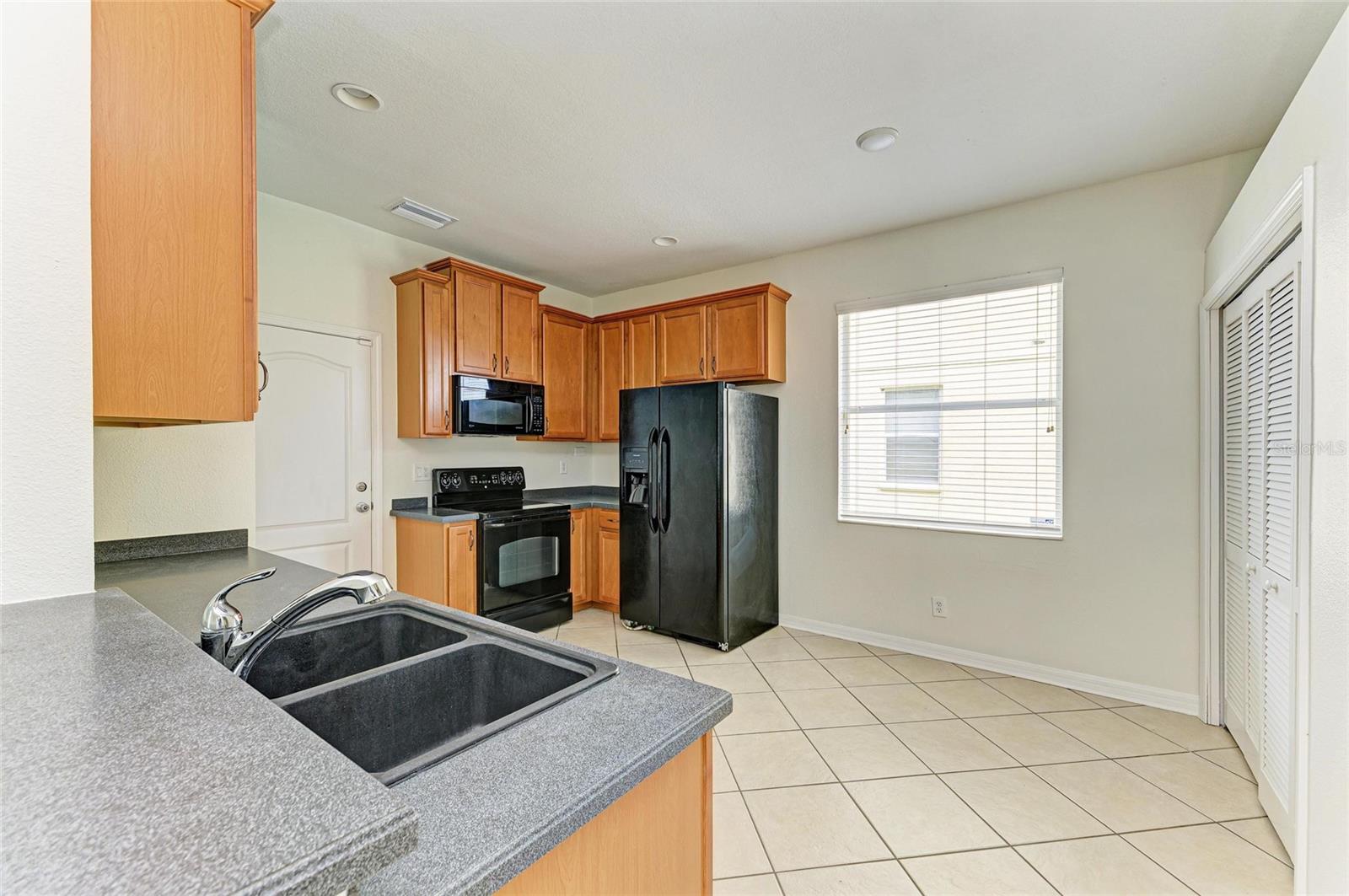 Image 6 of 32 For 15121 Searobbin Drive