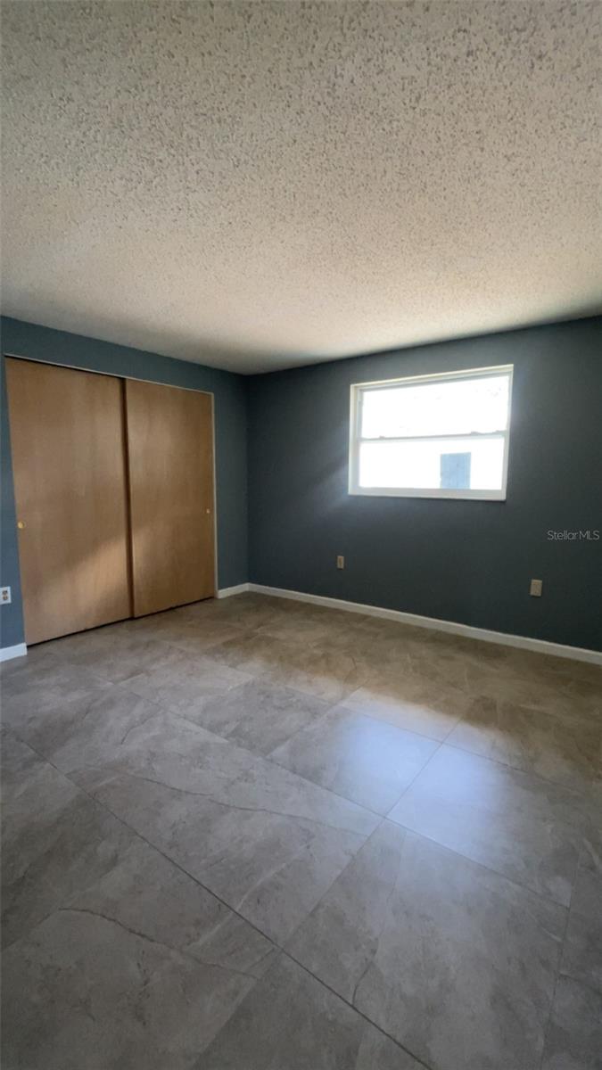 Image 30 of 47 For 2064 Pellam Boulevard