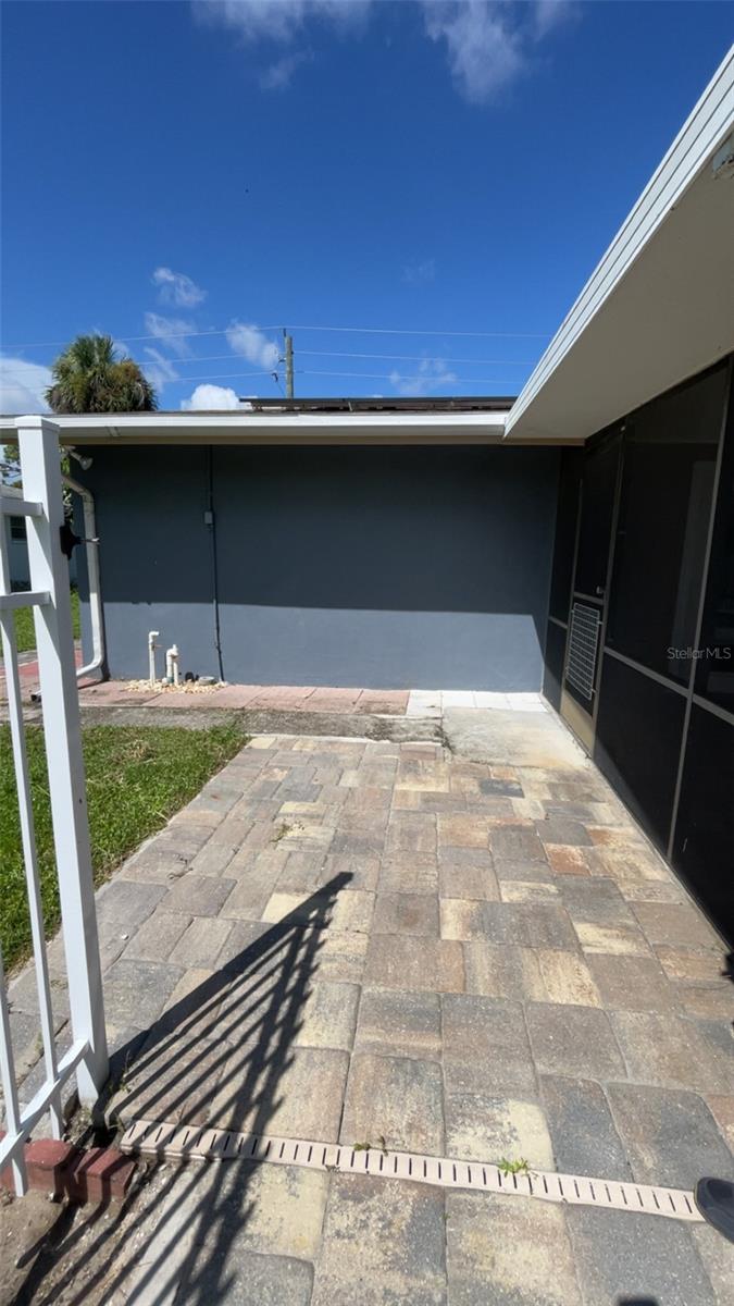 Image 37 of 47 For 2064 Pellam Boulevard