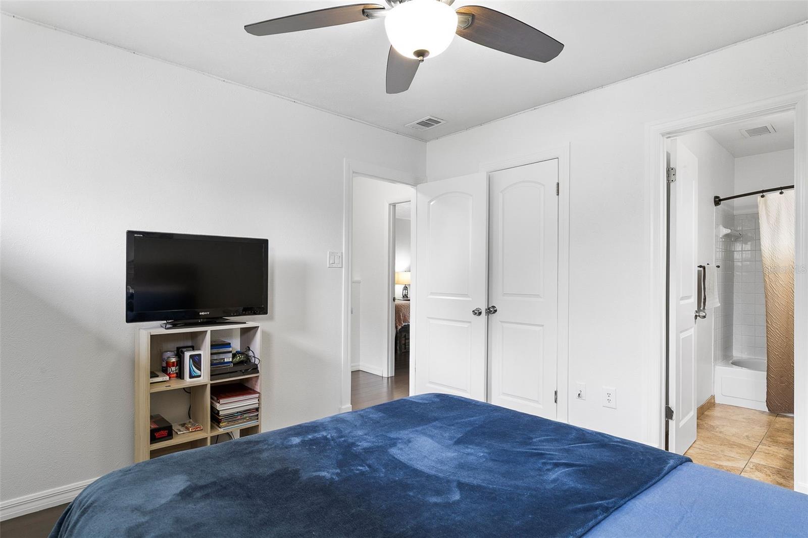 Image 18 of 37 For 4462 Sandner Drive 4462