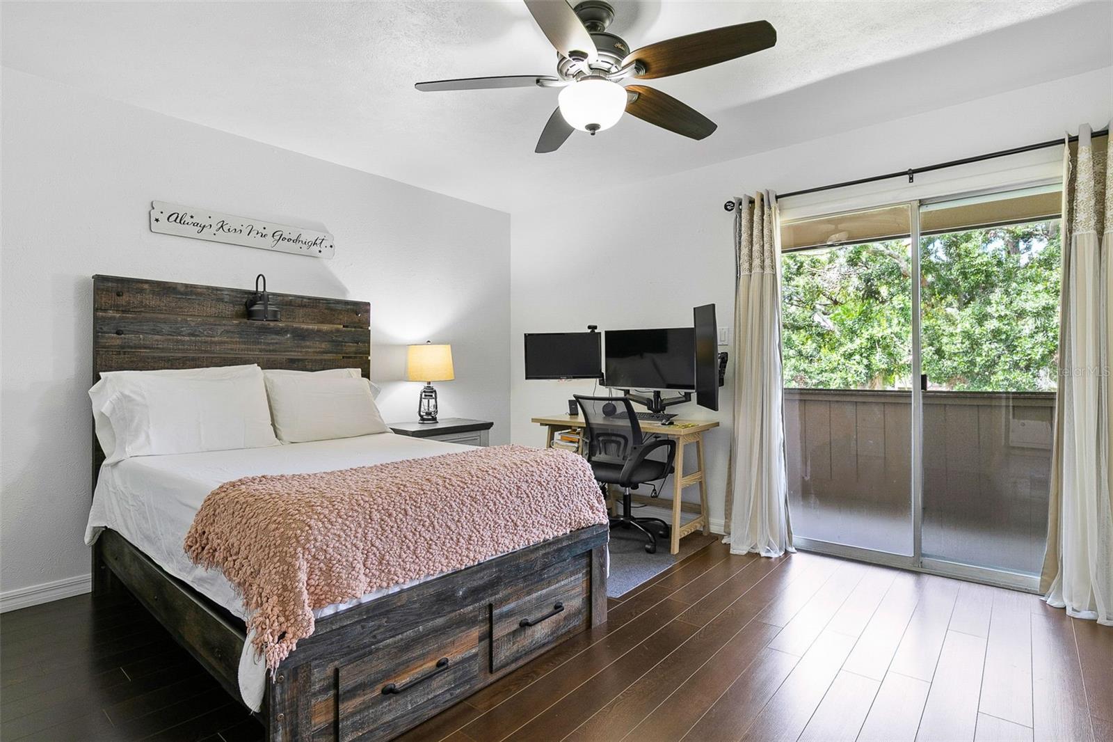Image 22 of 37 For 4462 Sandner Drive 4462