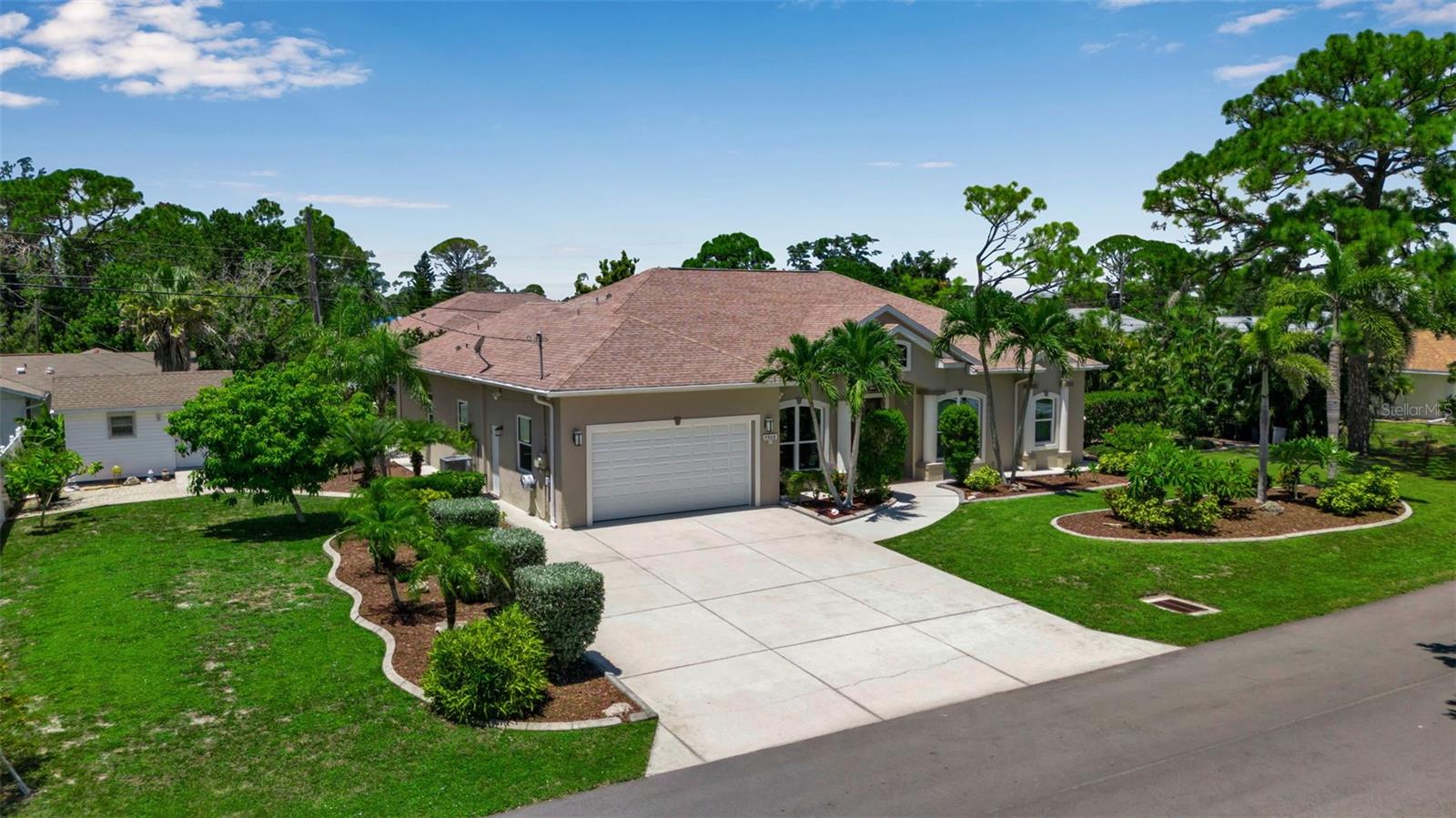 Image 2 of 93 For 5988 Viola Road