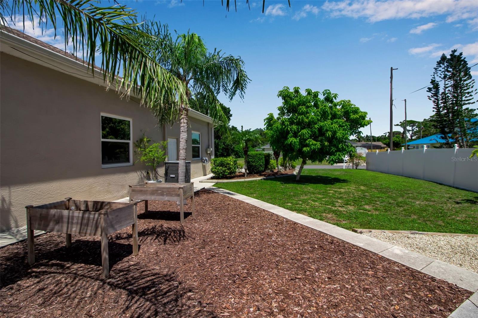 Image 77 of 93 For 5988 Viola Road