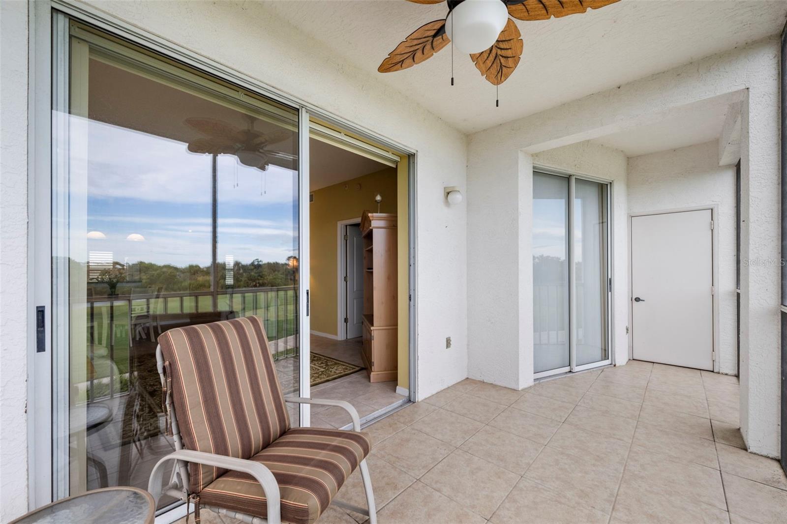 Image 18 of 30 For 9610 Club South Circle 4207