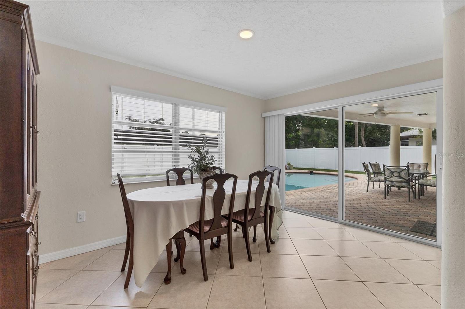 Image 17 of 50 For 3821 Calliandra Drive