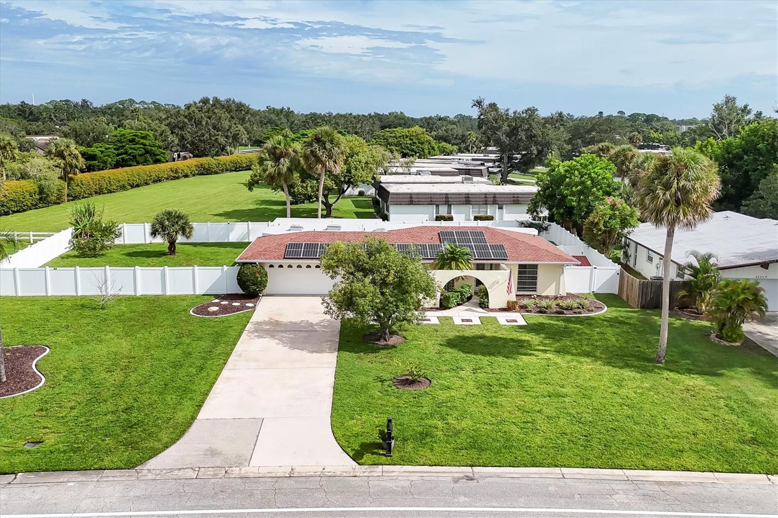 Image 2 of 50 For 3821 Calliandra Drive