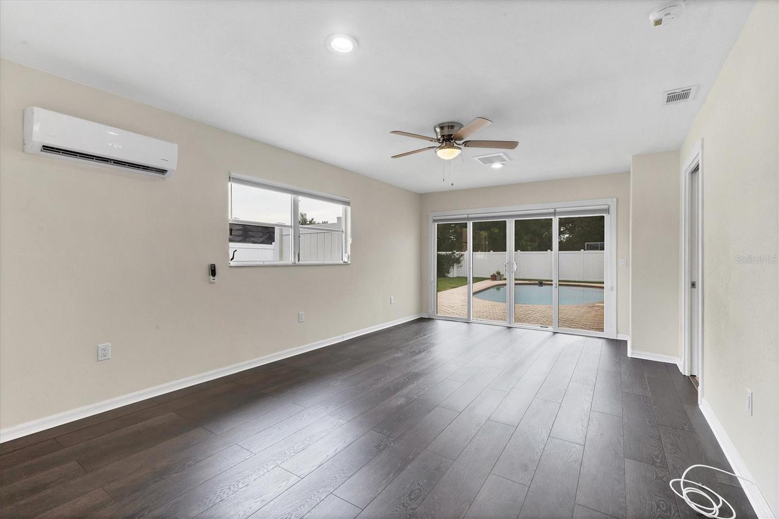 Image 21 of 50 For 3821 Calliandra Drive