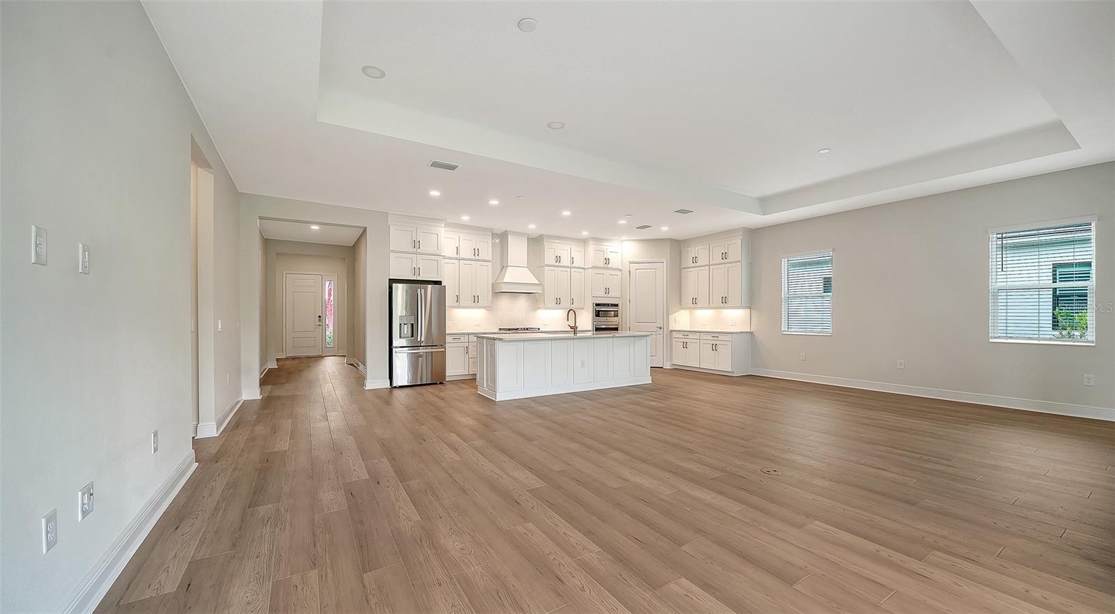 Image 16 of 47 For 10050 Crystal Isles Circle