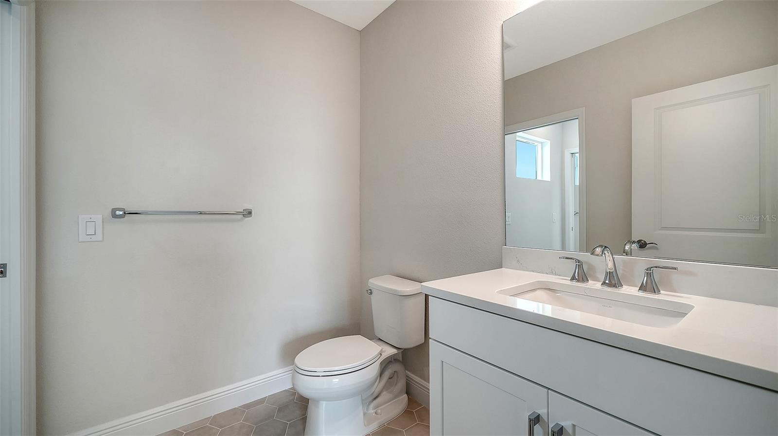 Image 37 of 47 For 10050 Crystal Isles Circle