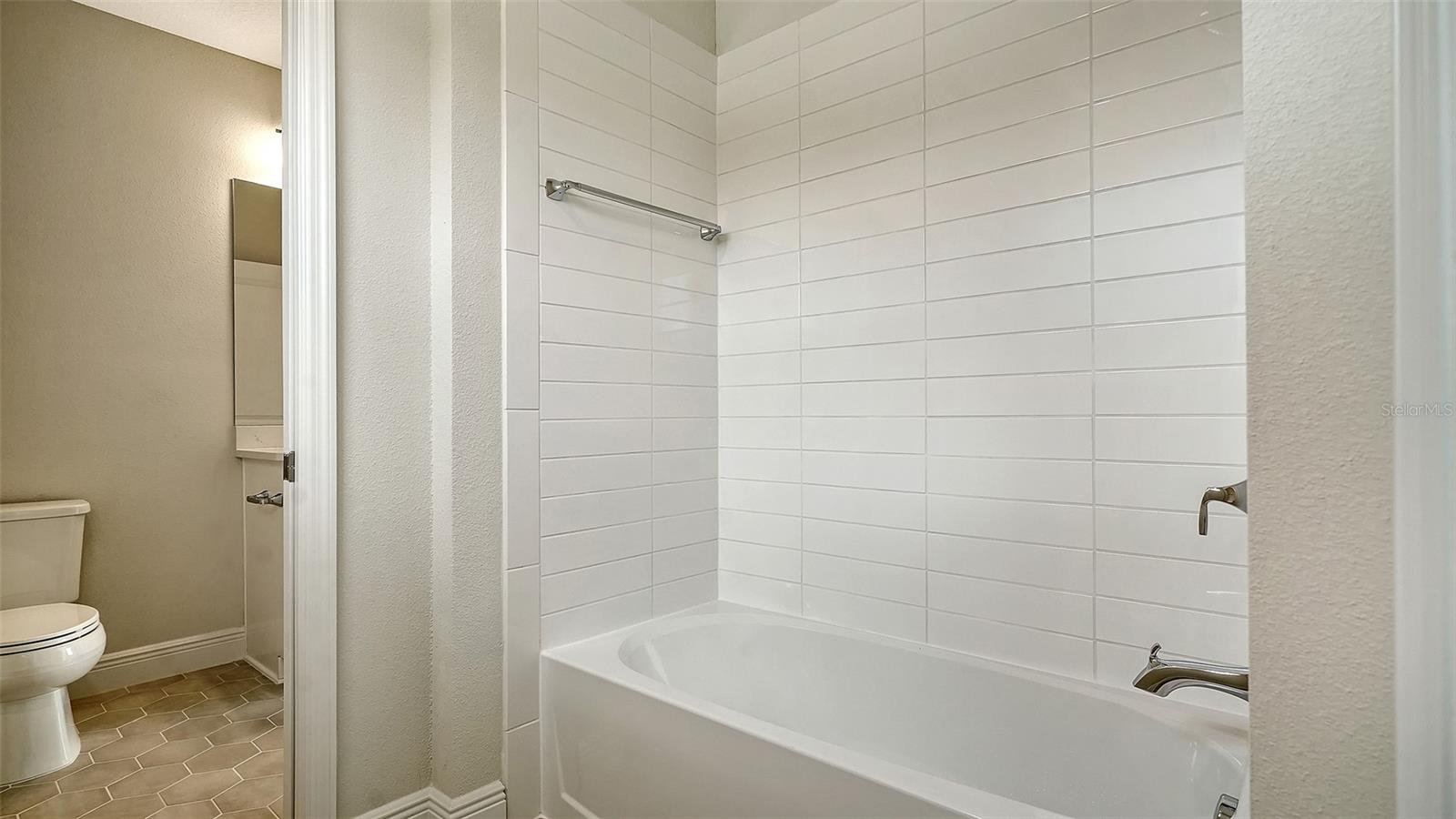 Image 41 of 47 For 10050 Crystal Isles Circle