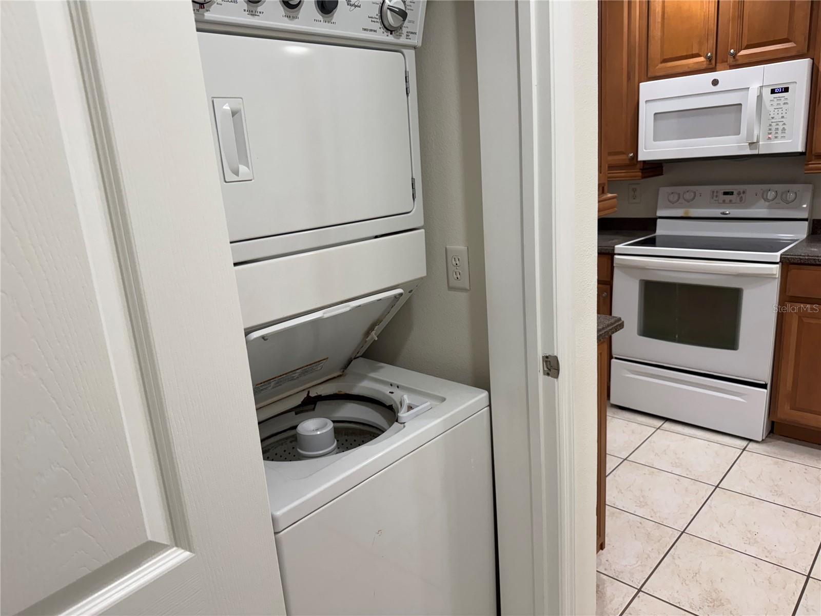 Image 52 of 62 For 4037 Overture Circle 4037