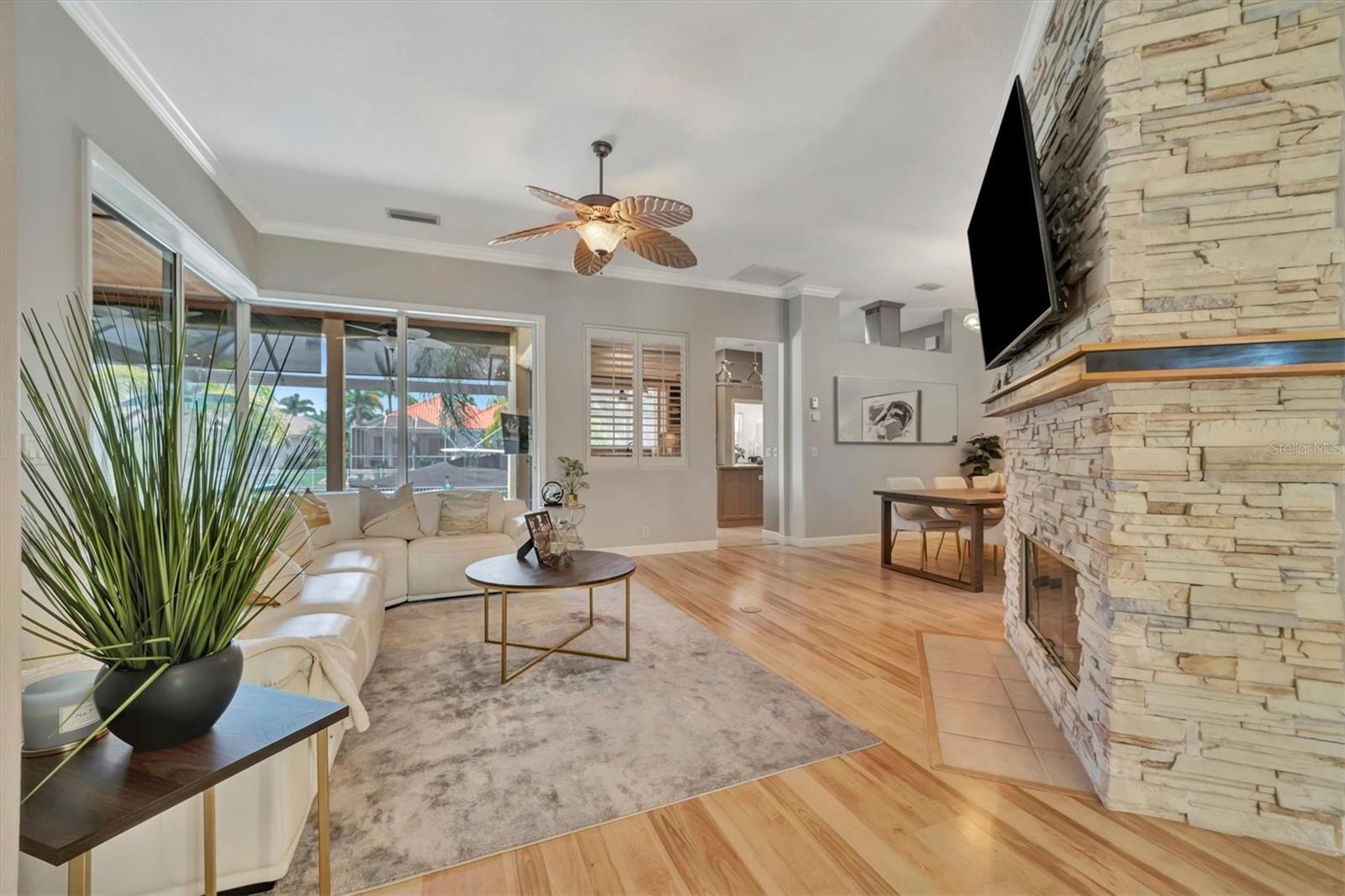 Image 7 of 31 For 4735 Halyard Drive